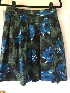 Boden Floral Pleated Skirt Blue Green A-Line Knee Length Cotton Blend  Size 6